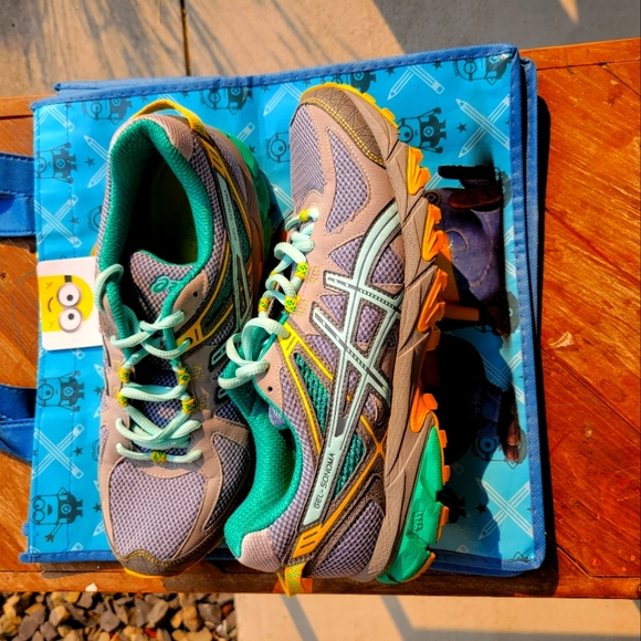 Asics Gel Sonoma ! Woman's size 10 with bonus trav - Picture 6 of 11